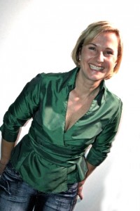 Ingrid Adamiker, zuständig für PR-Texte und Übersetzungen.  Mail: office@operaconcertforpeace.at
